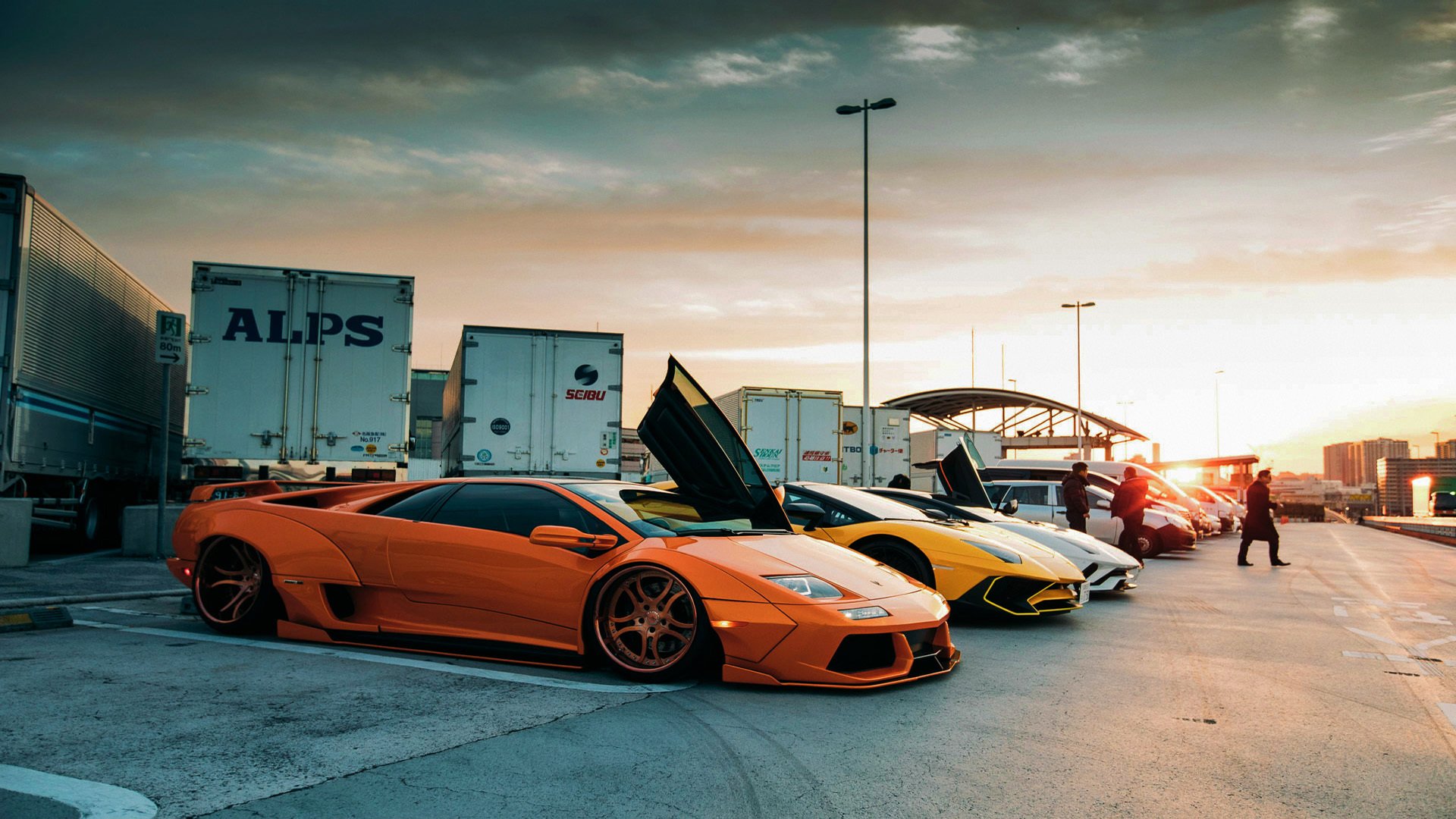 青训梯队设立奖学金鼓励学生兼顾学业与足球，青训选拔标准